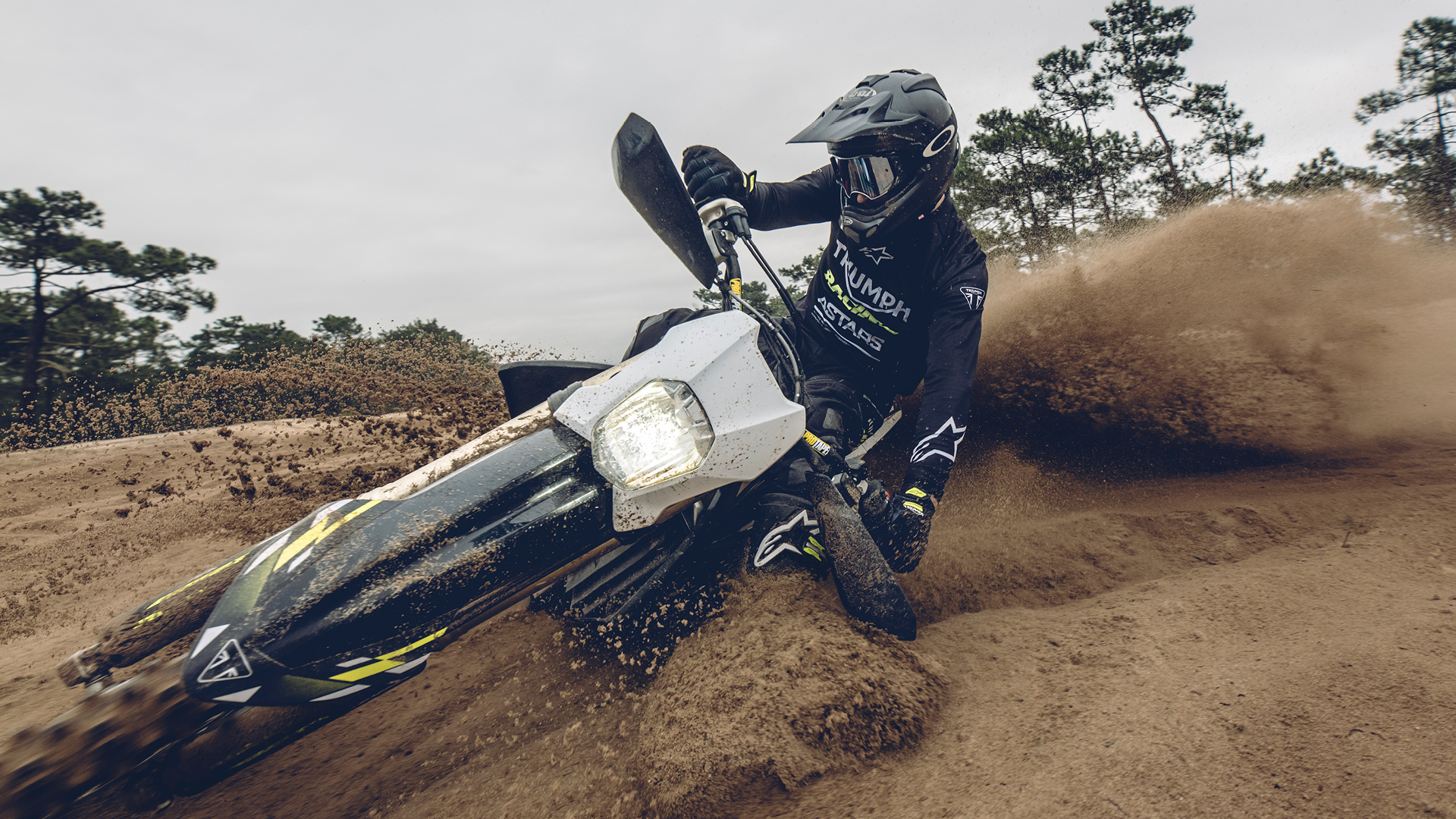 Triumph DC Websiteassets Enduro3